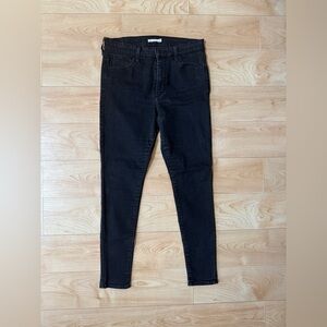Black Levi Skinny Jeans size 32